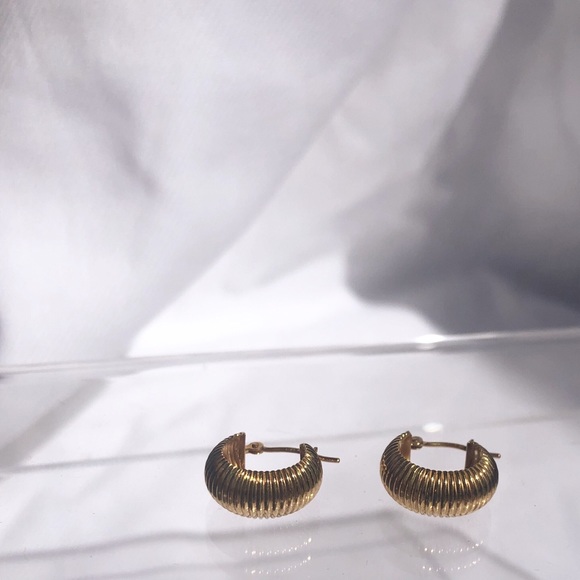 14KT Yellow Gold Earrings